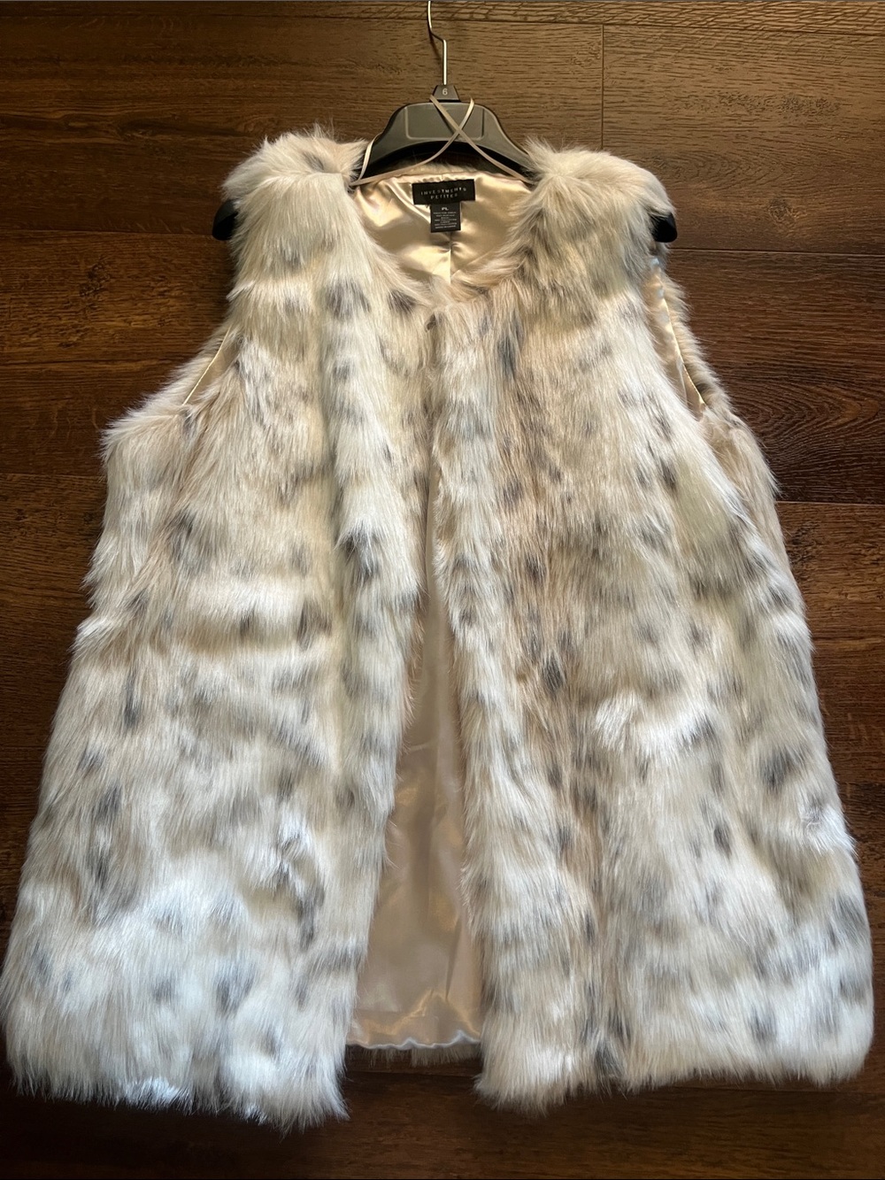 Brand new Worthington Women's Cream Faux Fur Vest
